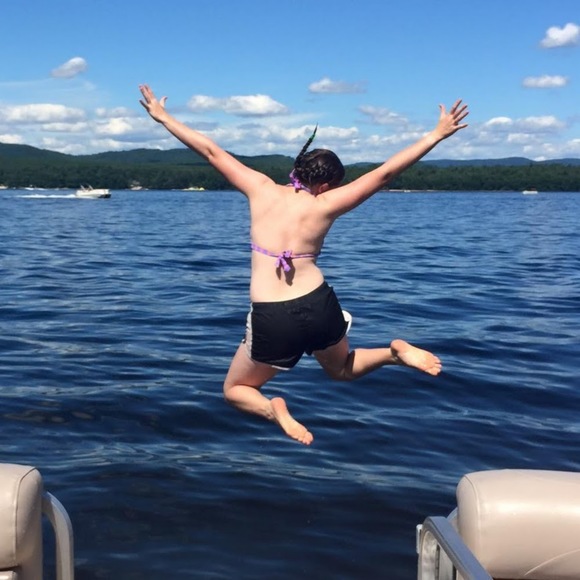 Meet your Posher, Hannah - Picture 1 of 1